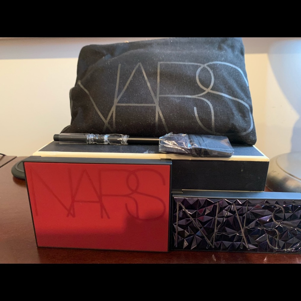 NARS Compacts - Picture 4 of 4